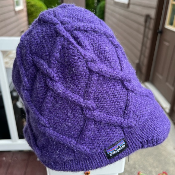 Patagonia Women’s Beanie - Picture 1 of 6